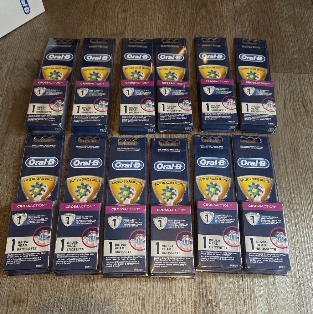 Oral-B CrossAction Replacement ToothBrush Head - New Sealed Lot Of 12
